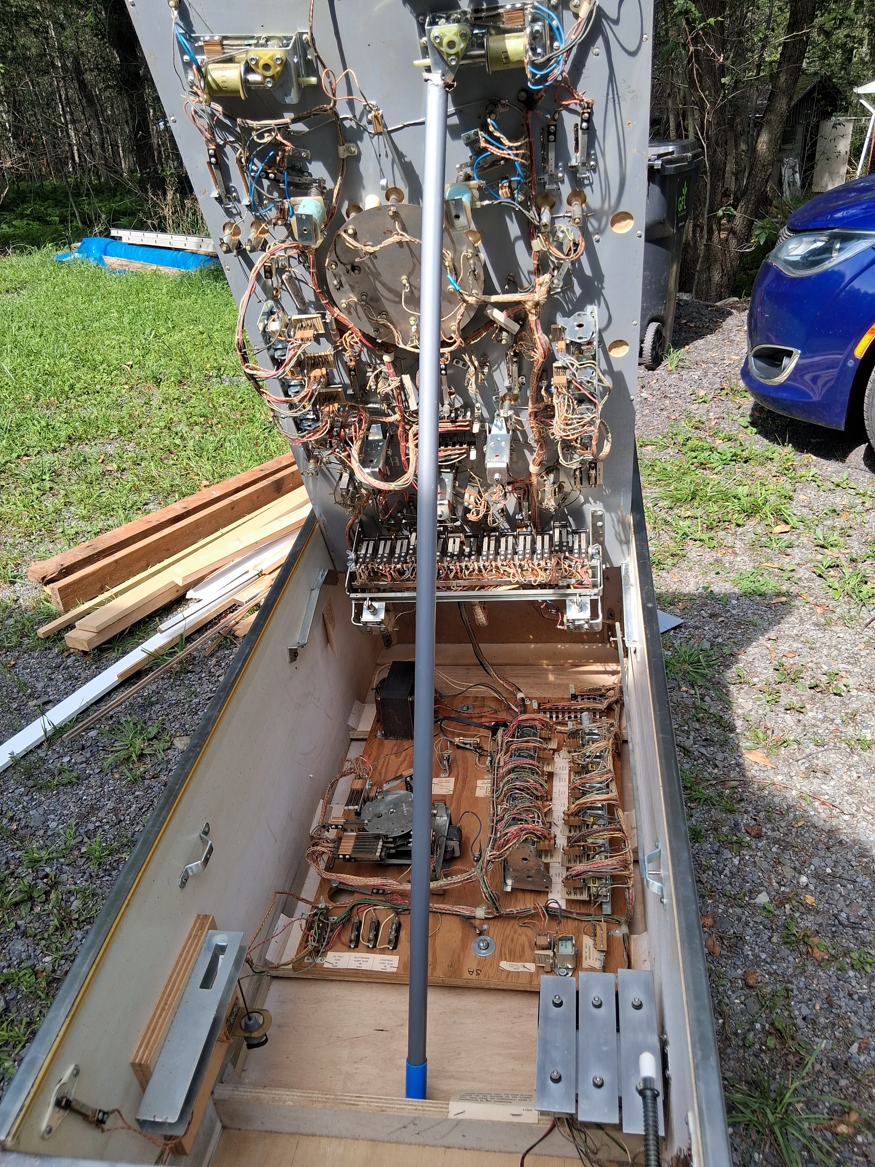 Gottlieb Ship Ahoy pinball machine gallery view 5