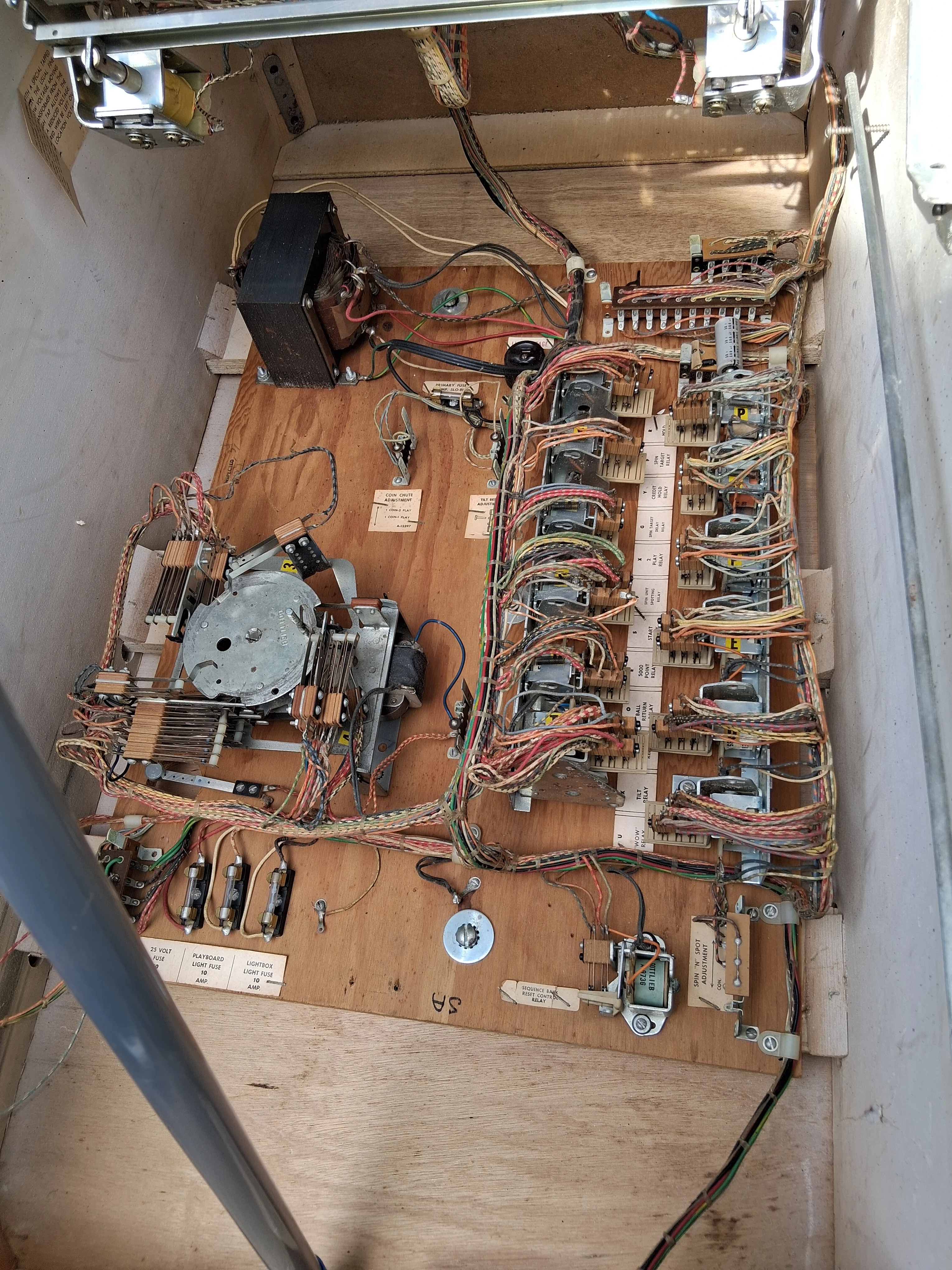 Gottlieb Ship Ahoy pinball machine gallery view 6