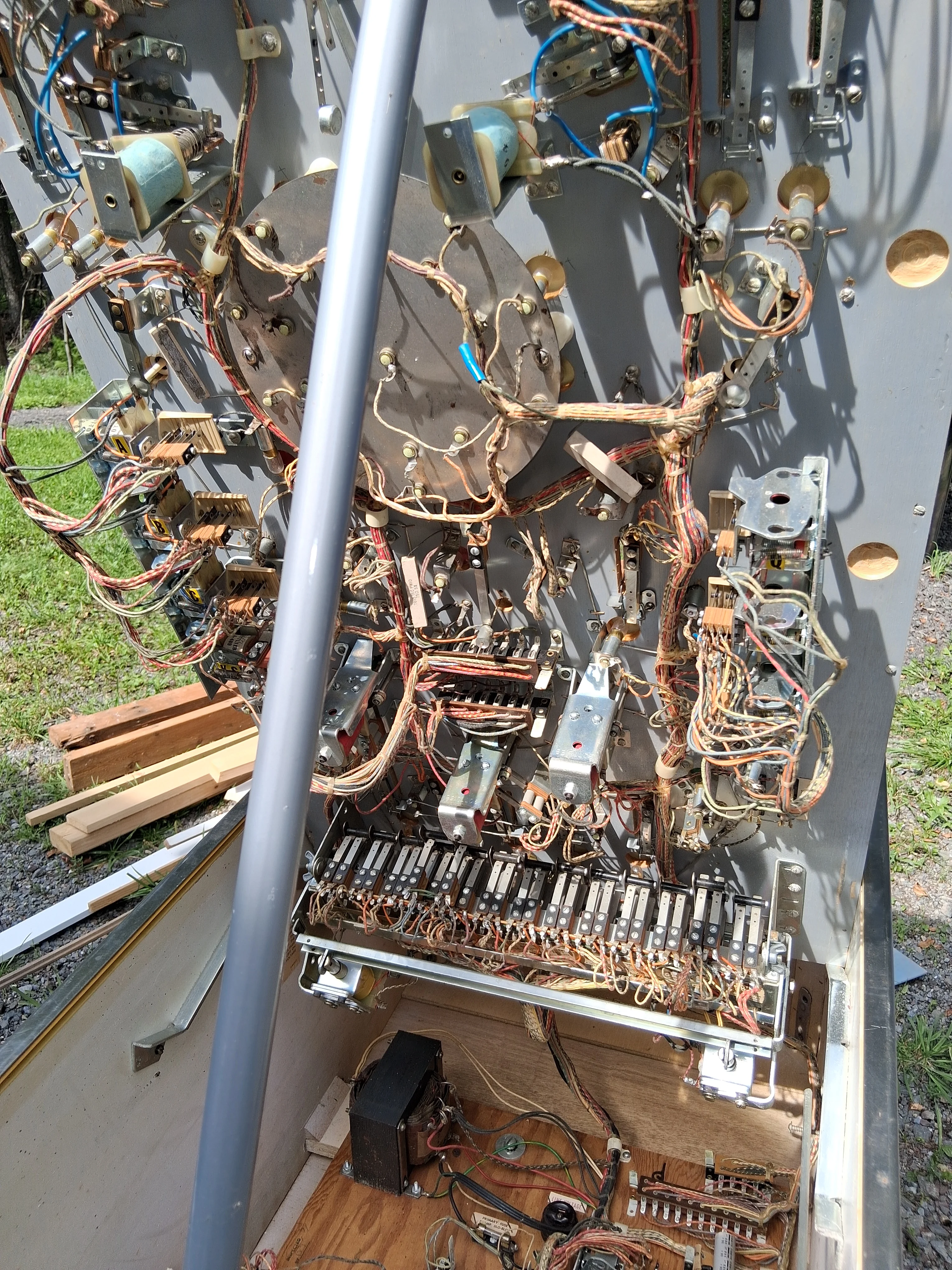 Gottlieb Ship Ahoy pinball machine gallery view 7